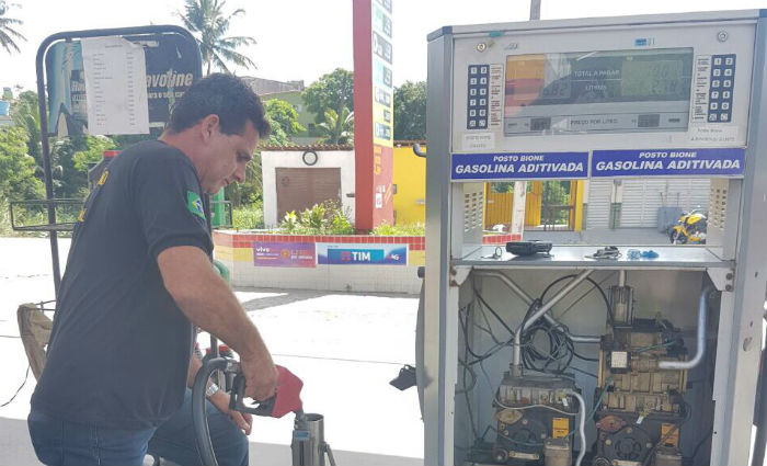 Ipem fiscaliza postos de combustveis na Zona da Mata Norte e Agreste. Foto: IPEM/ Divulgao
