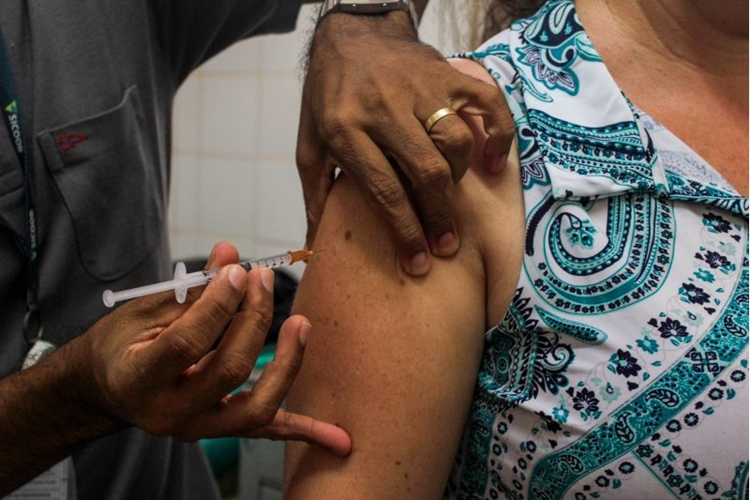 No total, a OMS indica que j despachou para diferentes pases africanos mais de 30 milhes de doses de vacinas em 2016. Foto: Arthur Menescal/CB