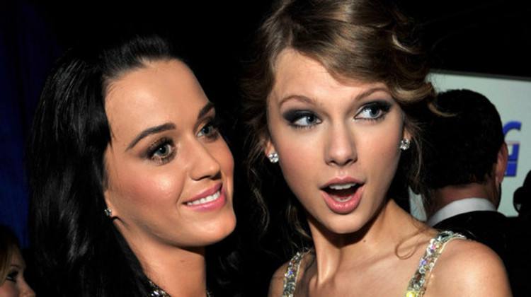 Katy Perry e Taylor Swift trocam farpas por meio de suas composições. Foto: AFP Katy Perry e Taylor Swift trocam farpas por meio de suas composições. Foto: AFP