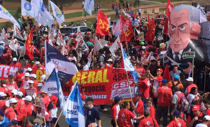 Manifestao de centrais sindicais contra o governo Temer. Foto: Minervino Junior/D.A Press (Manifestao de centrais sindicais contra o governo Temer. Foto: Minervino Junior/D.A Press)