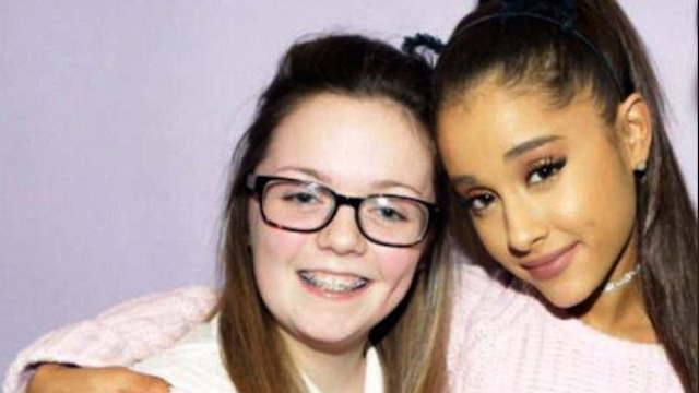 A jovem Georgina Challander, vitimada no atentado, tirou uma foto com Ariana Grande em 2015. Foto: Instagram/Reproduo