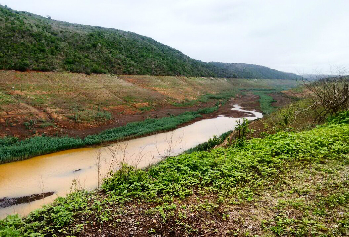 Este  o pior nvel da barragem desde sua inaugurao, em 2010. Foto: Compesa/Divulgao (Este  o pior nvel da barragem desde sua inaugurao, em 2010. Foto: Compesa/Divulgao)