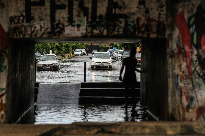 Chuvas causaram deslizamento de trs barreiras e deixaram dois mortos no Recife. Foto: Paulo Paiva/DP (Chuvas causaram deslizamento de trs barreiras e deixaram dois mortos no Recife. Foto: Paulo Paiva/DP)