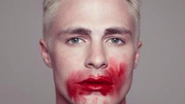 A foto publicada por Ryan Murphy mostra Colton Haynes com a boca suja de sangue. Foto: Reproduo do Instagram