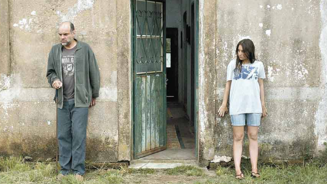 Marat Descarts e Maria Galant em cena do filme. Foto: Okna Producoes/Divulgação Marat Descarts e Maria Galant em cena do filme. Foto: Okna Producoes/Divulgação