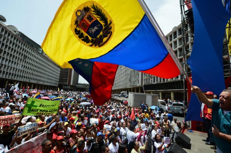  (Milhares de venezuelanos protestam contra Maduro. Foto: Arquivo/AFP Photo )