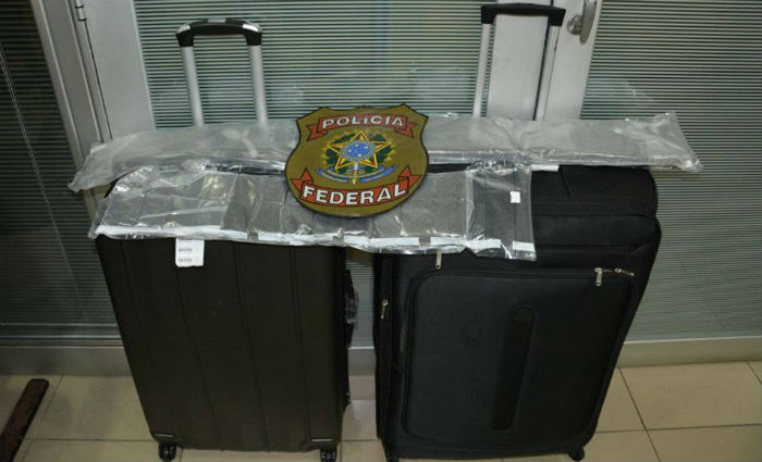 Gacho  preso com 5,5 kg de haxixe no Aeroporto dos Guararapes. Foto: PF/ Divulgao