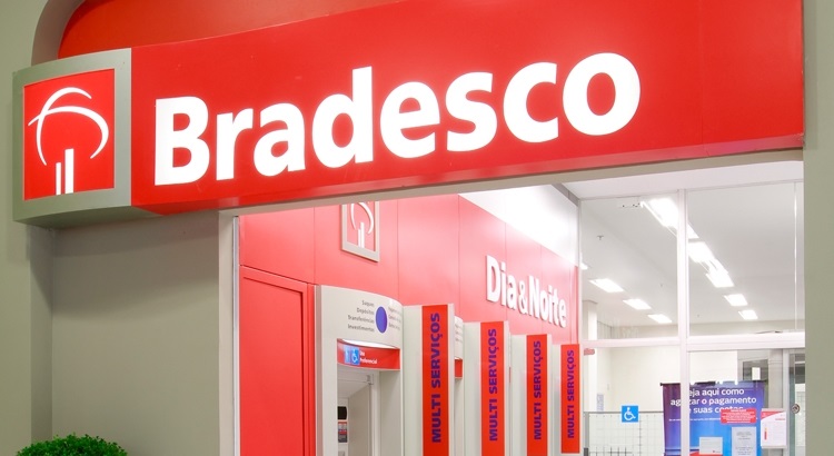 Em 2015, aps o anncio da compra do HSBC, o Bradesco se comprometeu que no haveria demisses em massa aos sindicatos - Foto: Bradesco/Divulgao
