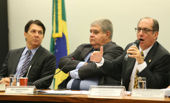 Questionado se o governo deveria retirar os cargos do PSDB na Esplanada, Marun desconversou. Foto: Foto: Fbio Rodrigues Pozzebom / Agncia Brasil