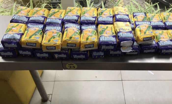 Trs padarias de Boa Viagem tm 80 kg de alimentos apreendidos. Foto: Procon/ Divulgao