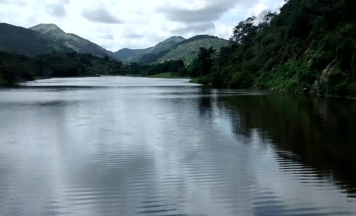 Com o volume acumulado na barragem, de 250 mil m³, o calendário de abastecimento deve ser mantido até o segundo semestre de 2017.Foto: Divulgação/Compesa (Com o volume acumulado na barragem, de 250 mil m³, o calendário de abastecimento deve ser mantido até o segundo semestre de 2017.Foto: Divulgação/Compesa) Com o volume acumulado na barragem, de 250 mil m³, o calendário de abastecimento deve ser mantido até o segundo semestre de 2017.Foto: Divulgação/Compesa (Com o volume acumulado na barragem, de 250 mil m³, o calendário de abastecimento deve ser mantido até o segundo semestre de 2017.Foto: Divulgação/Compesa)