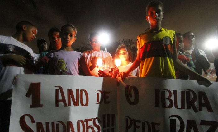 Viglia na noite de hoje lembra um ano do assassinato de Mrio. Foto: Ricardo Fernandes/DP