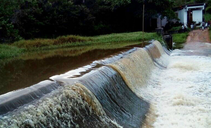 Chuvas ajudam no abastecimento de gua atravs de barragens em Gravat. Foto: Compesa/Divulgao (Chuvas ajudam no abastecimento de gua atravs de barragens em Gravat. Foto: Compesa/Divulgao)