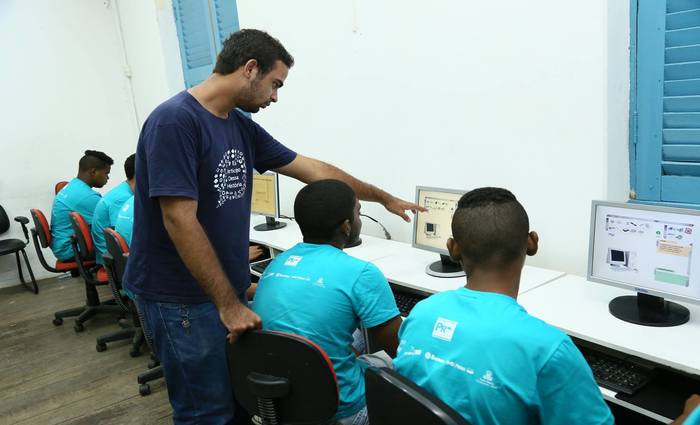 A oportunidade é oferecida para jovens de 15 aos 25 anos de idade. Foto: José Domingos/Pró-Criança/Divulgação (A oportunidade é oferecida para jovens de 15 aos 25 anos de idade. Foto: José Domingos/Pró-Criança/Divulgação) A oportunidade é oferecida para jovens de 15 aos 25 anos de idade. Foto: José Domingos/Pró-Criança/Divulgação (A oportunidade é oferecida para jovens de 15 aos 25 anos de idade. Foto: José Domingos/Pró-Criança/Divulgação)