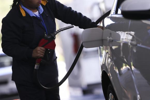O reajuste nas alquotas do PIS/Cofins sobre a gasolina foi determinado por meio de decreto presidencial no dia 20 de julho Marcelo Camargo/Agncia Brasil
