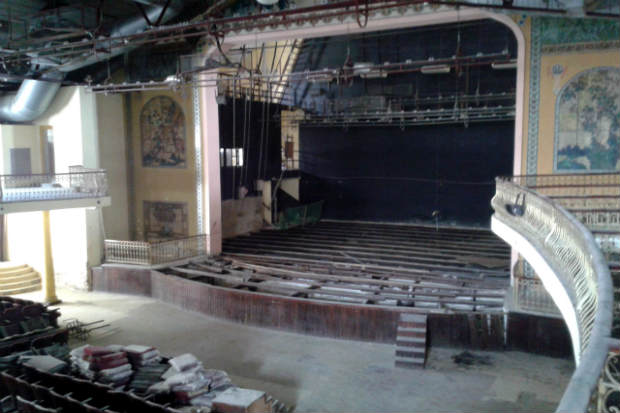 Parte interna do Teatro do Parque em agosto de 2015, quando as reformas foram paralisadas.Crdito: Isabelle Barros/DP
