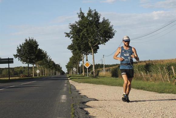 Ralph Mesquita percorrer 5,3 mil quilmetros correndo. Foto: EFE/Divulgao Eurocross for a Cause