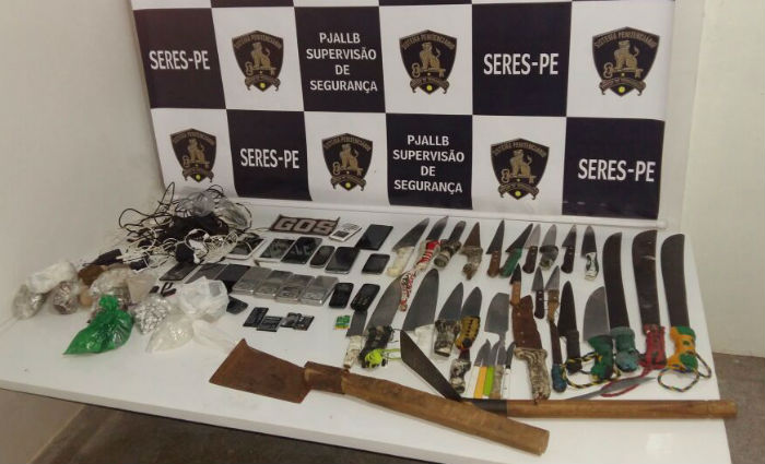 Aps o crime, revista apreendeu grande quantidade de armas brancas na unidade prisional. Foto: Seres/ Divulgao