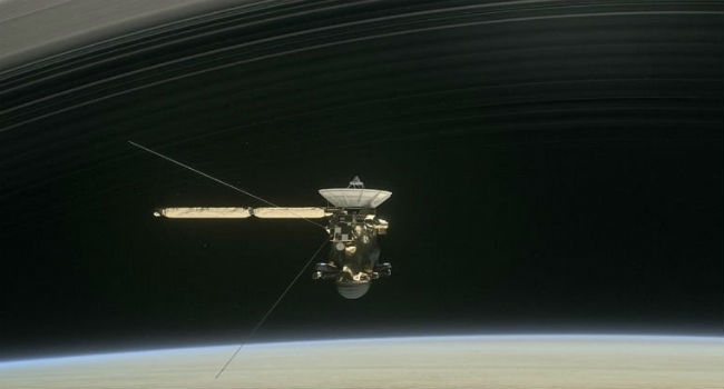 Cassini mergulhou na atmosfera do planeta ao fim da expedio. Foto: NatGeo/Divulgao