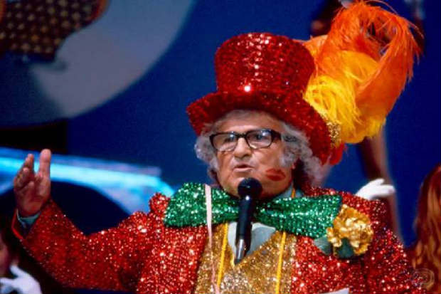 Chacrinha em ao no Cassino do Chacrinha, nos anos 80. Crdito: Nelson Di Rago/Reproducao/Arquivo TV Globo