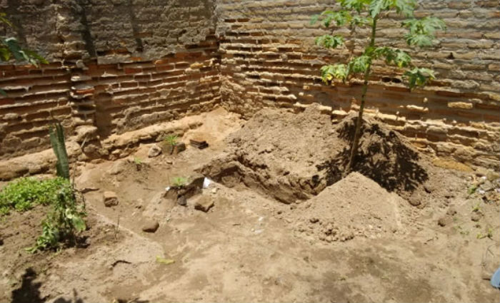Preso suspeito de cavar sepultura para enterrar esposa em casa. Foto: Reproduo/ Blog Agreste Violento
