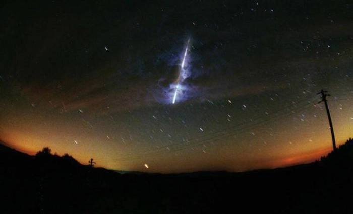 Durante o pico da chuva, poderão ser vistos entre 20 e 25 meteoros por hora. (Foto meramente ilustrativa) Foto: NASA/Reprodução Durante o pico da chuva, poderão ser vistos entre 20 e 25 meteoros por hora. (Foto meramente ilustrativa) Foto: NASA/Reprodução