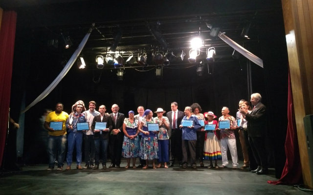 Premiao no Teatro Arraial Ariano Suassuna reuniu iniciativas socioculturais do estado. Foto: Emlia Prado/Esp.DP