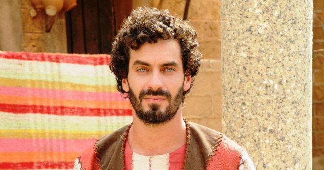 Nikolas Antunes interpreta Abednego na trama da Record. Foto: Record/Divulgao