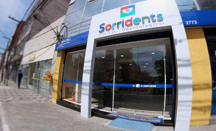 O Grupo Sorridents vem ao Recife na prxima quarta-feira (8) buscando atrair empreendedores e dentistas interessados em investir no modelo de franquia deles. Foto: Sorridents/Divulgao