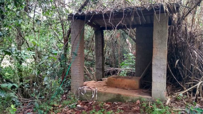Uma construo inacabada foi encontrada pelos militares na propriedade nmero 45. PMDF/Divulgao 
