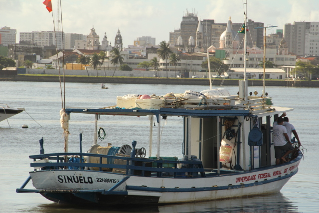 Barco Sinuelo era utilizado para capturar tubares na costa pernambucana. Foto: Arthur Souza/Esp.DP/Arquivo.