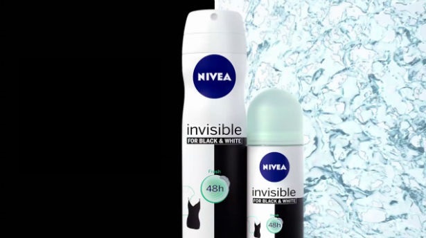 Preço sugerido: R$ 9,00 (roll-on) e R$ 13,90 (aerossol). Foto: Nivea/Divulgação Preço sugerido: R$ 9,00 (roll-on) e R$ 13,90 (aerossol). Foto: Nivea/Divulgação
