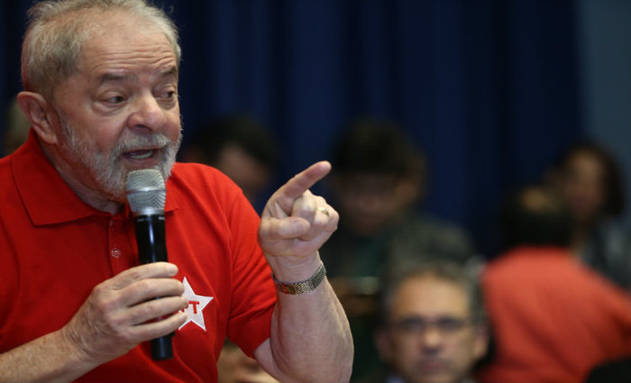 Lula disse tambm que chegar  corrida presidencial de 2018 com disposio para ganhar: "Estou com 72 anos e o teso de um homem de 20 para fazer poltica". Foto: Felipe Arajo 
