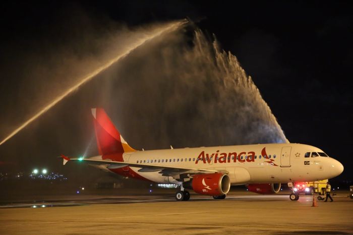 Aeroporto do Recife comea a operar voos internacionais direto para Bogot, na Colmbia. Foto: Hesodo Goes/Seturel-PE