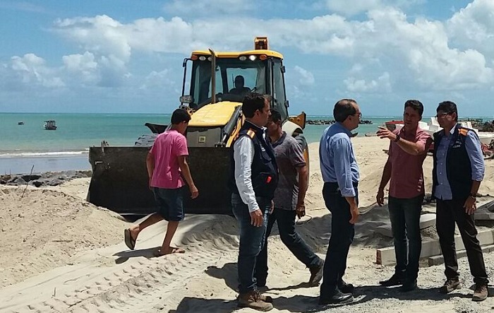 A obra do quebra-mar prevê a instalação de cerca de 2 mil metros cúbicos de enrocamento, com 140 metros de comprimento, e reposição de 11 mil metros cúbicos de areia. Foto: Divulgação (A obra do quebra-mar prevê a instalação de cerca de 2 mil metros cúbicos de enrocamento, com 140 metros de comprimento, e reposição de 11 mil metros cúbicos de areia. Foto: Divulgação) A obra do quebra-mar prevê a instalação de cerca de 2 mil metros cúbicos de enrocamento, com 140 metros de comprimento, e reposição de 11 mil metros cúbicos de areia. Foto: Divulgação (A obra do quebra-mar prevê a instalação de cerca de 2 mil metros cúbicos de enrocamento, com 140 metros de comprimento, e reposição de 11 mil metros cúbicos de areia. Foto: Divulgação)