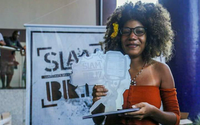 Isabella  mestranda em histria pela Universidade Federal de Pernambuco. Foto: Facebook/Reproduo