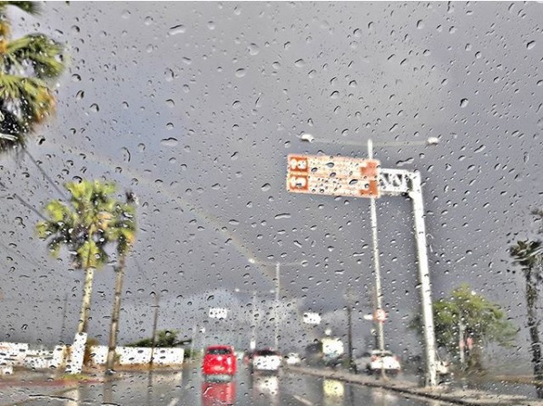 A previso  tempo parcialmente nublado com chuvas de intensidade fraca a moderada. Foto: Instagram/@jacvrs