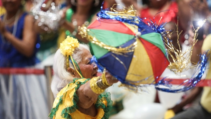  O casal vencedor  premiado com R$ 3,5 mil cada e vai desfilar e receber os convidados no 17 Baile Municipal da Pessoa Idosa do Recife. Foto: Allan Torres/ArquivoPCR