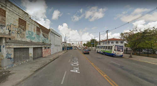Avenida Cruz Cabug, no bairro de Santa Amaro. Foto: Street View/Divulgao