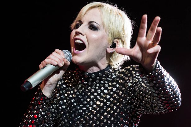 Vocalista morreu aos 46 anos. Foto: Irish Mirror/reproduo