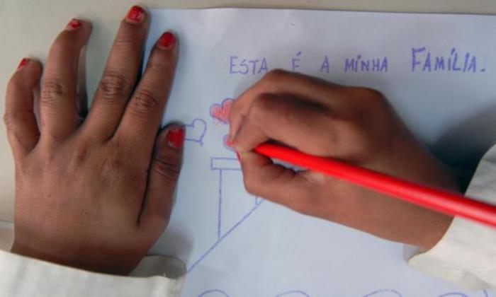 Pelo modelo cearense, alfabetizao deve ser feita at o segundo ano. Foto: Marcello Casal Jr/Arquivo/Agncia Brasil