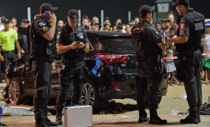 Acidente no Rio: motorista alega que teve uma crise de epilepsia - Foto: Carl de Souza/AFP