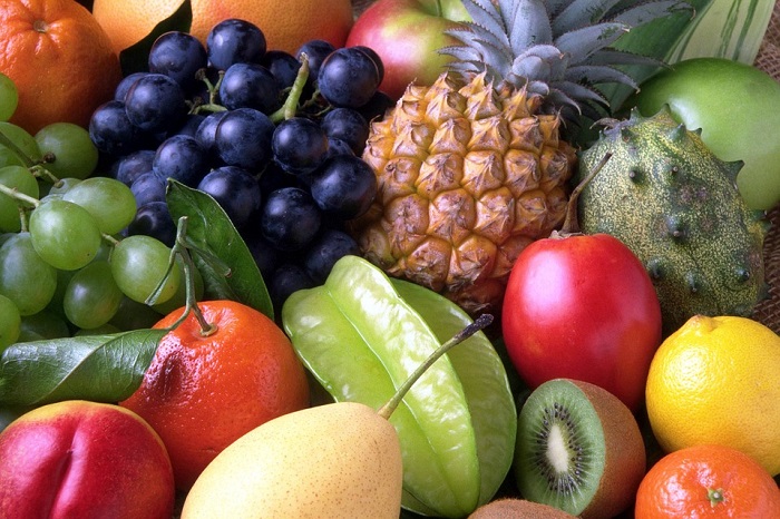 As frutas desempenham papel auxiliar, junto aos líquidos, na recuperação. Foto: Pixabay/Reprodução (As frutas desempenham papel auxiliar, junto aos líquidos, na recuperação. Foto: Pixabay/Reprodução) As frutas desempenham papel auxiliar, junto aos líquidos, na recuperação. Foto: Pixabay/Reprodução (As frutas desempenham papel auxiliar, junto aos líquidos, na recuperação. Foto: Pixabay/Reprodução)