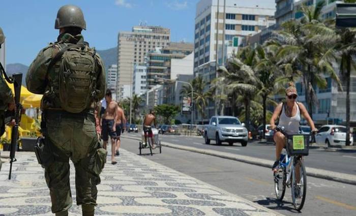 As Foras Armadas assumem o comando da segurana pblica no Rio at 31 de dezembro deste ano. Foto: Tomaz Silva/Agncia Brasil 