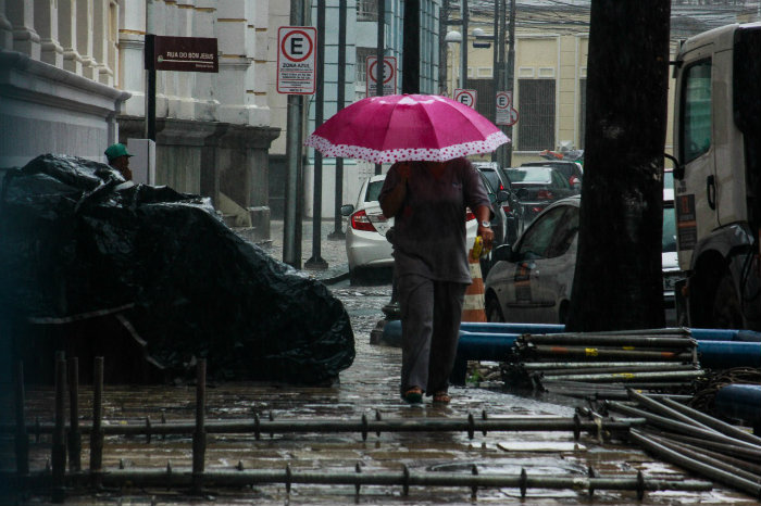 O risco  apontado por conta do solo saturado pelas chuvas fortes dos ltimos dias. Foto: Thaluta Tavares/Esp DP