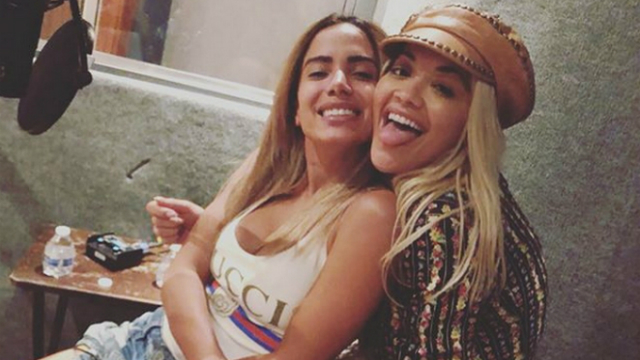 Anitta levanta suspeita de parceria musical com Rita Ora. Foto: Instagram/Reproduo