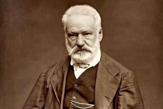 Victor Hugo hesitou por muito tempo até se decidir pelo título da saga. Foto: Etienne Carjat/Reprodução -1866