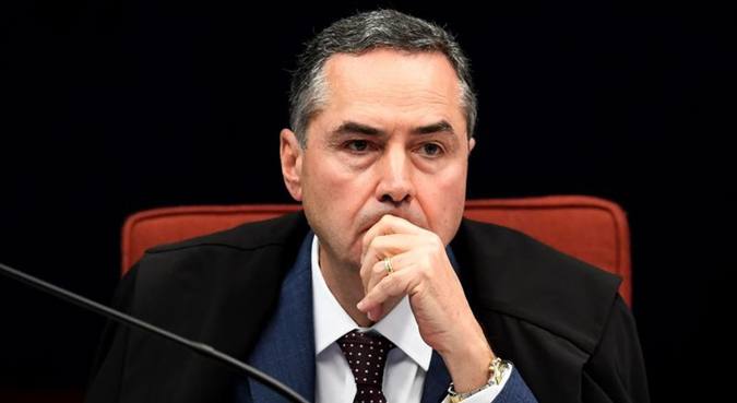 Barroso: ministro quer investigao sobre como defesa de Temer teve conhecimento de fatos "absolutamente sigilosos". Foto: Evaristo S/AFP