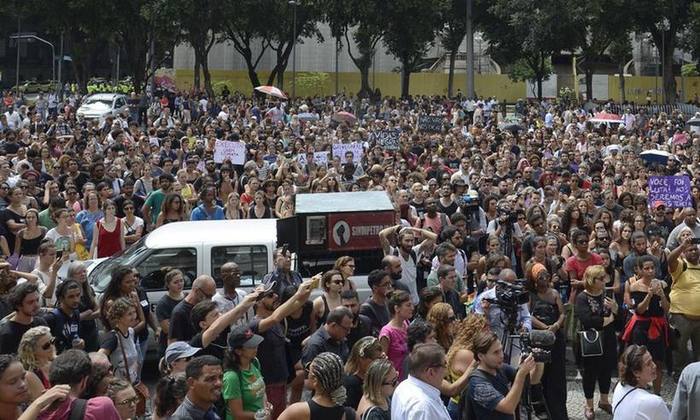A morte da vereadora mobilizou milhares de pessoas no Rio e pelo pas. Foto: Tnia Rego / Agencia Brasil