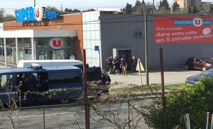 A justia antiterrorista assumiu a investigao do ataque, que o primeiro-ministro francs Edouard Philippe classificou como "srio". Foto: Reproduo/Twitter